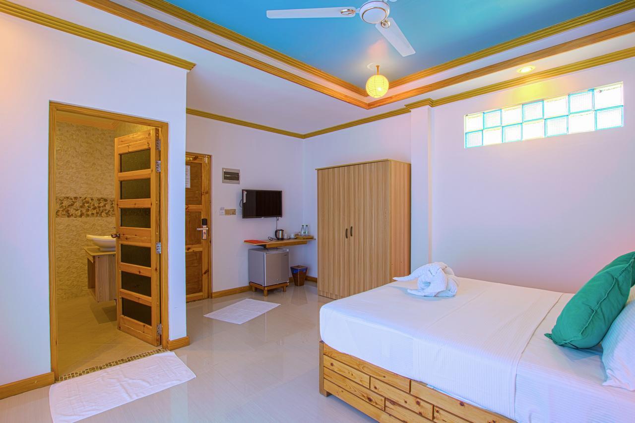 Select Village Maafushi Szoba fotó