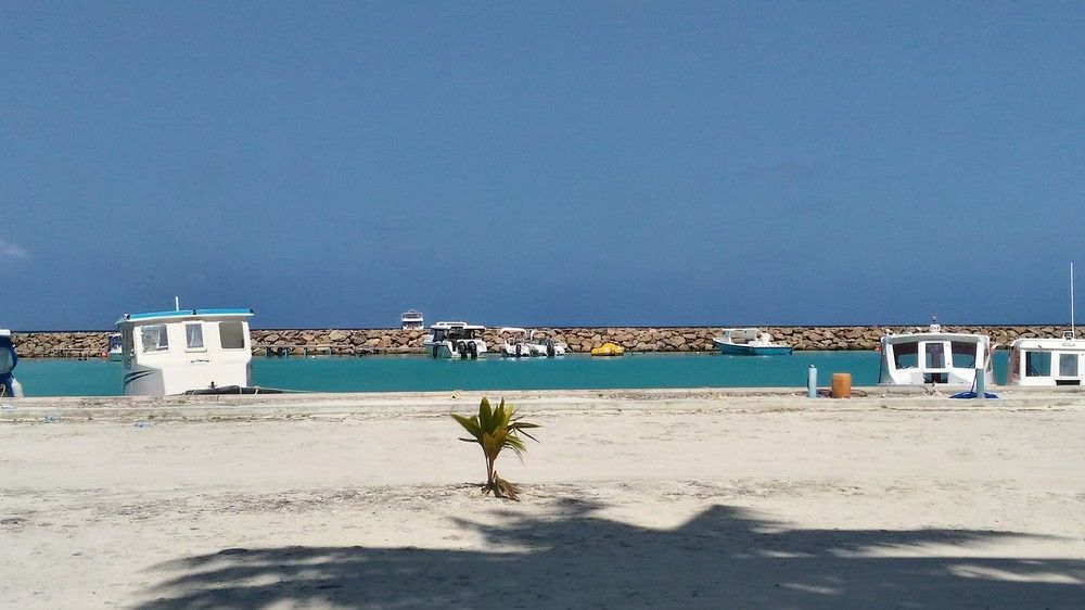 Select Village Maafushi Kültér fotó